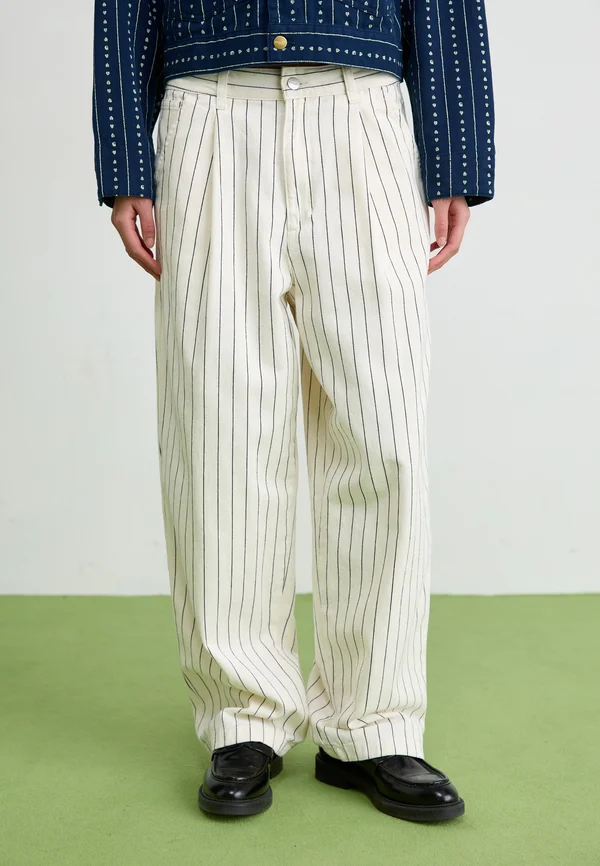 HENDRY PANT - Trousers - wax/dark navy