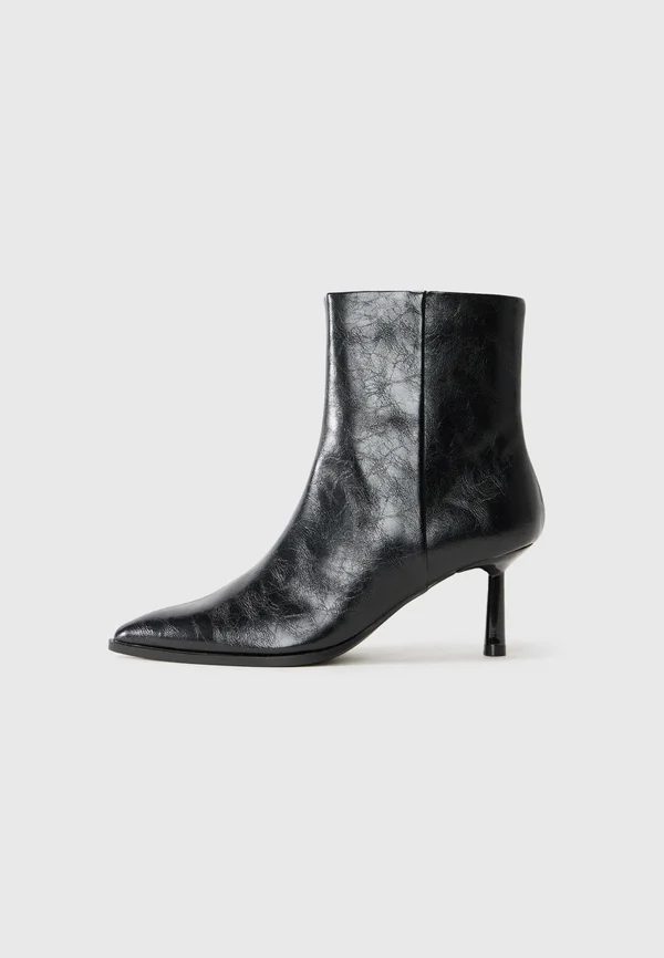 High heeled ankle boots - black