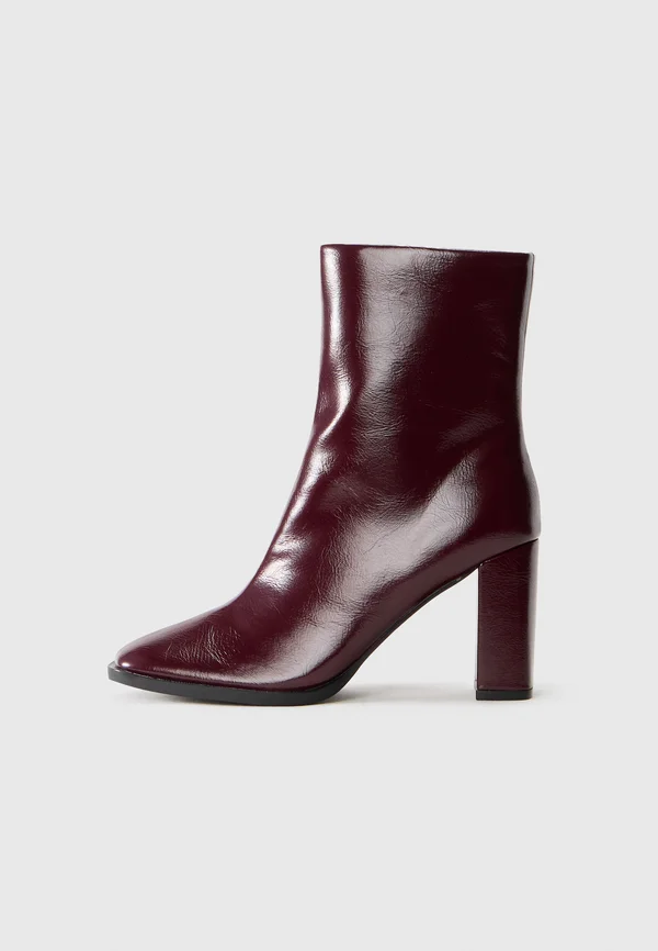 High heeled ankle boots - bordeaux