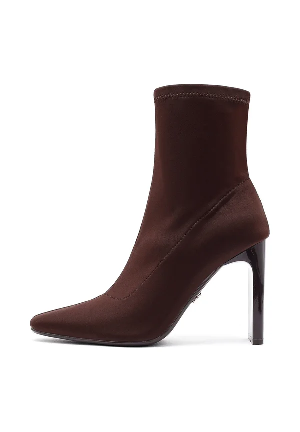 High heeled ankle boots - brown