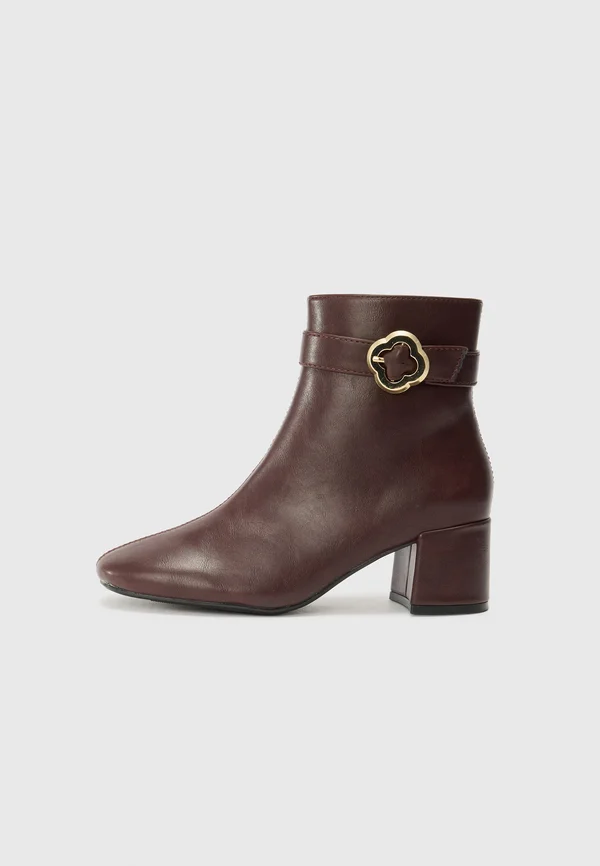 High heeled ankle boots - burgundy