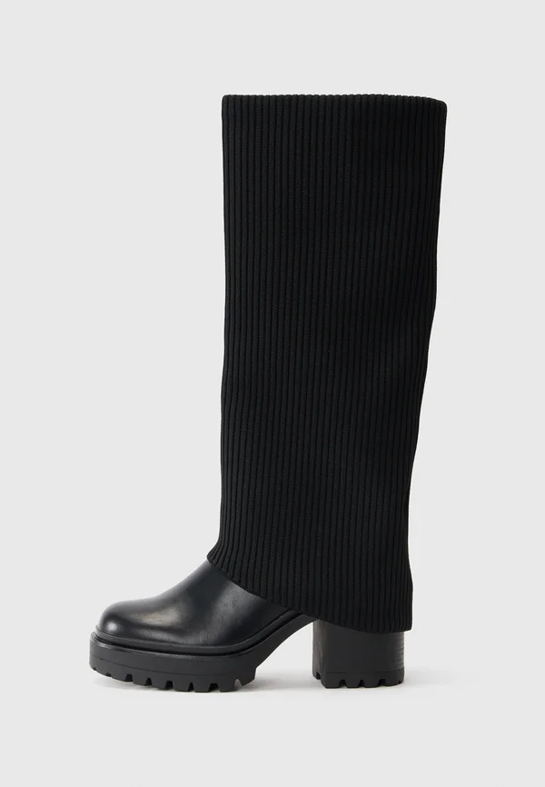 High heeled boots - black