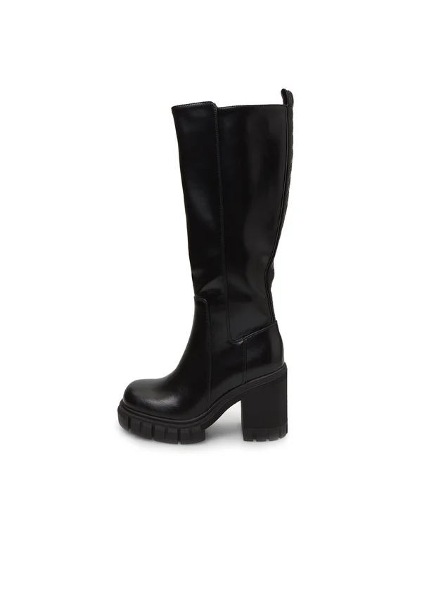 High heeled boots - nero