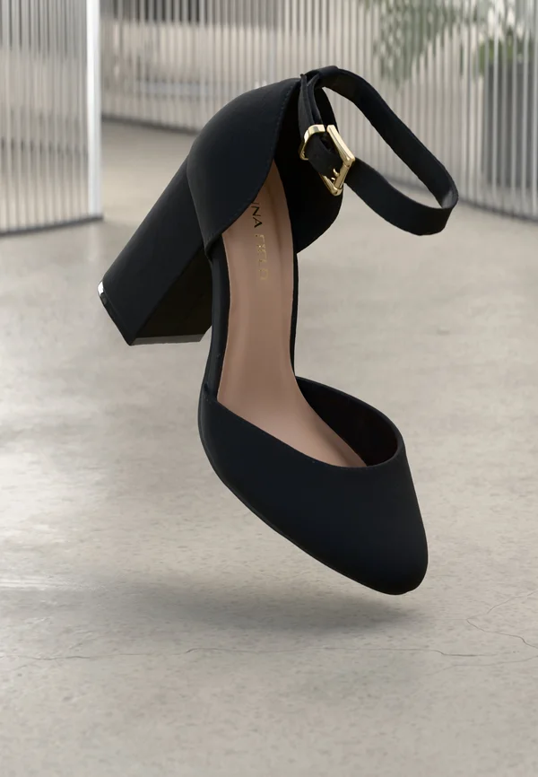 High heels - black