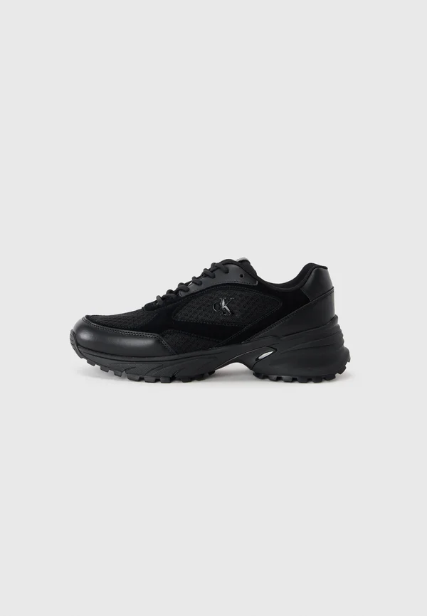 HIKE RUNNER - Trainers - triple black