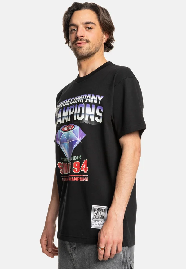 HOME RUN - Print T-shirt - kvj black
