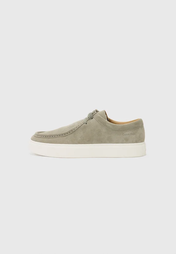 HYBRID APRON - Boat shoes - smokey olive/bright white