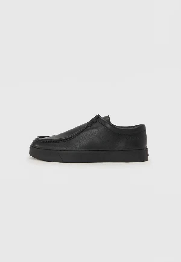 HYBRID APRON  - Slip-ons - triple black