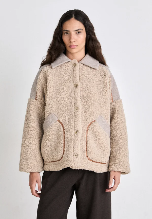 ICY ROCKY - Fleece jacket - fossil