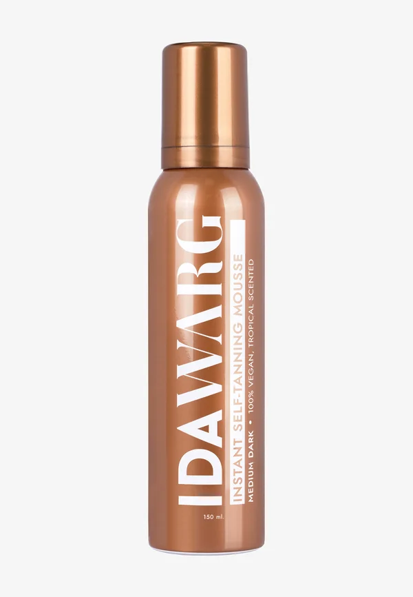 Instant Self-Tanning Mousse Medium Dark - Foot exfoliation