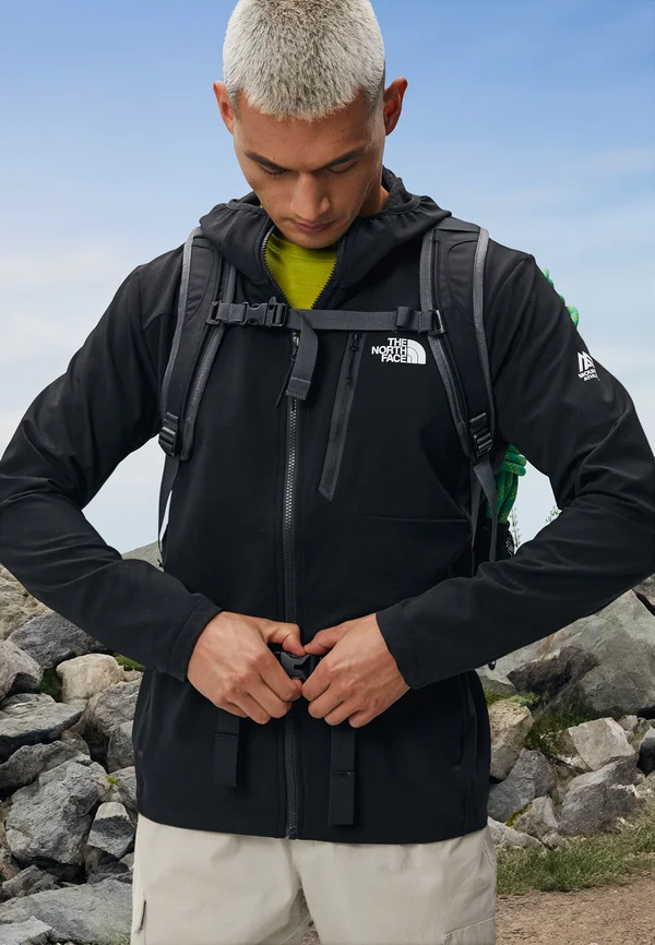 JACKET - Soft shell jacket - black