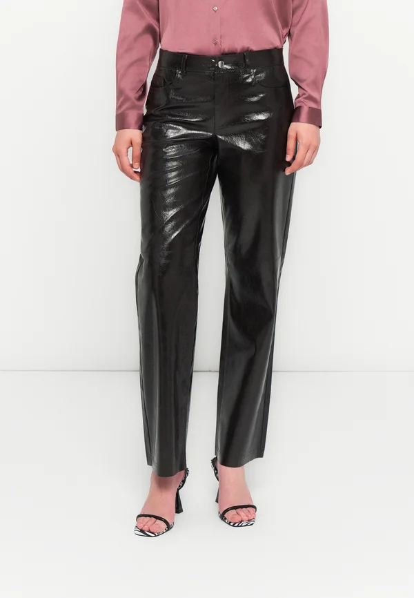 JDYCOSMO STRAIGHT PANT - Trousers - black bean