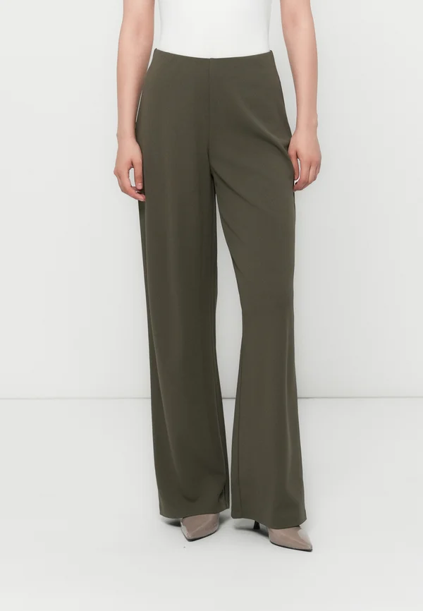 JDYGEGGO LIFE - Trousers - black olive