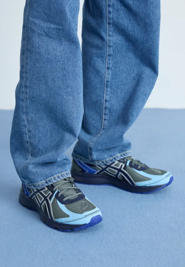 JOG 100 S UNISEX - Trainers - steel grey/midnight