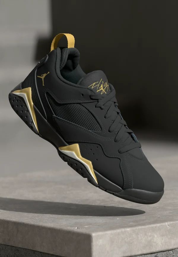 JORDAN 92 UNISEX - High-top trainers - black/mtetallic gold-coloured/sail