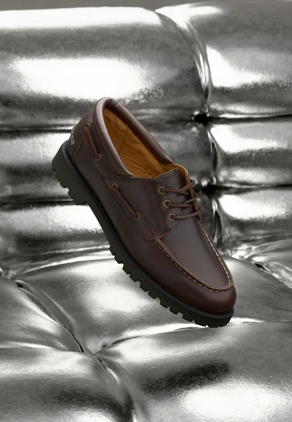 JOSLYN - Boat shoes - java