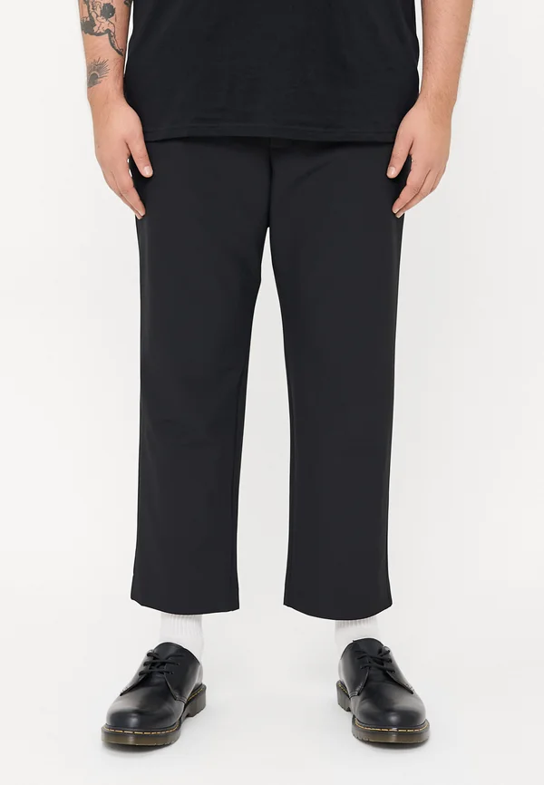 JPSTKANE COMMUTE TRAVEL  - Tracksuit bottoms - black