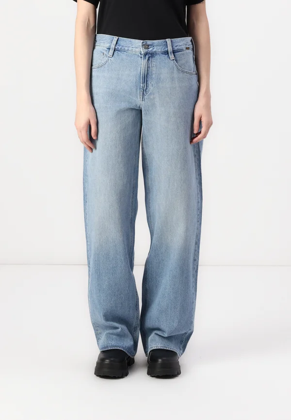 JUDEE  - Loose Jeans - faded brilliant blue