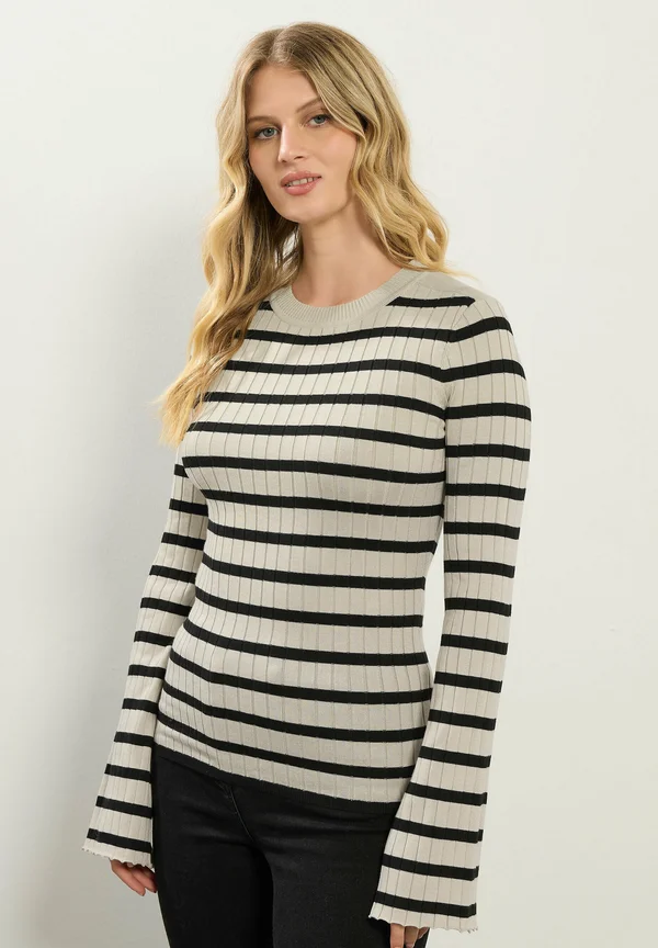 Jumper - cream
