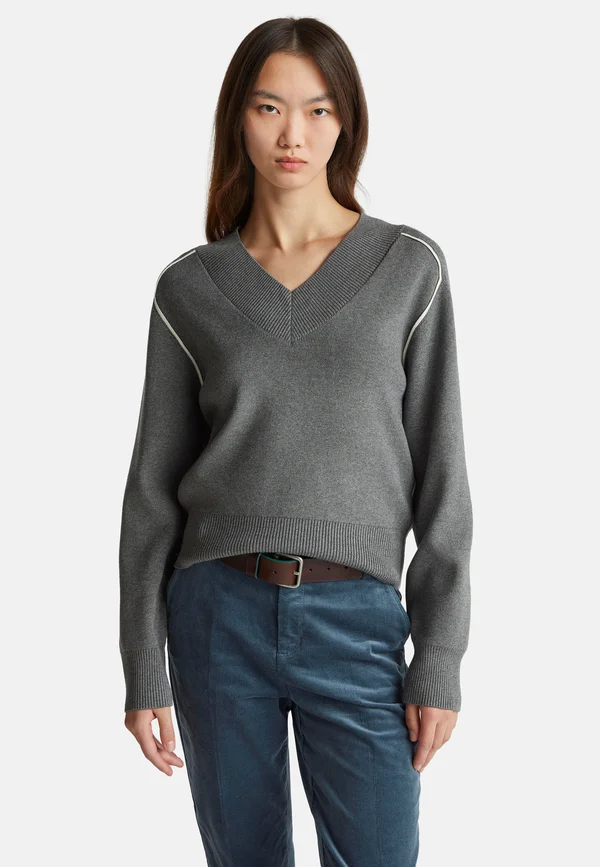 Jumper - grey