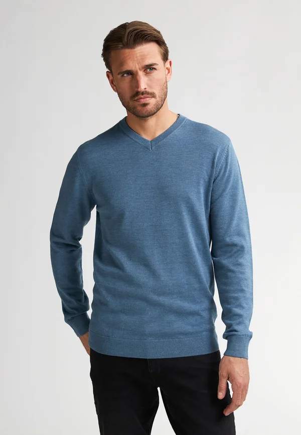 Jumper - light shadow