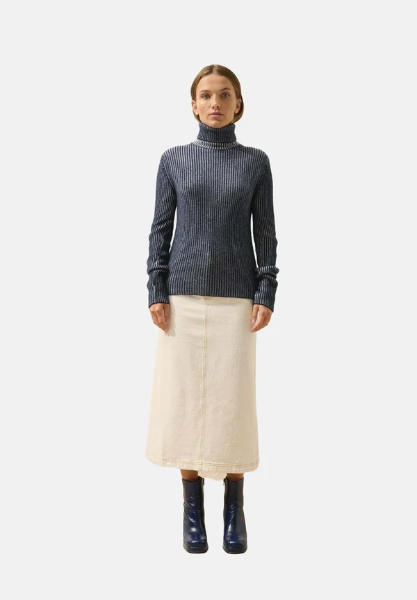 Jumper - navy snow