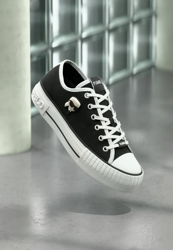 KAMPUS MAX PATCH LACE - Trainers - black