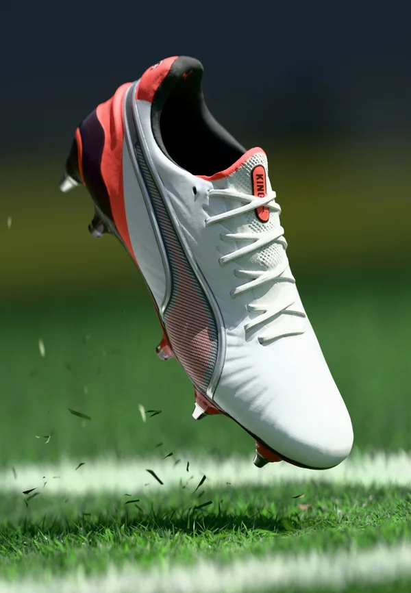 KING ULTIMATE MXSG - Soft-ground football boots - white/silver-coloured/glowing red/black