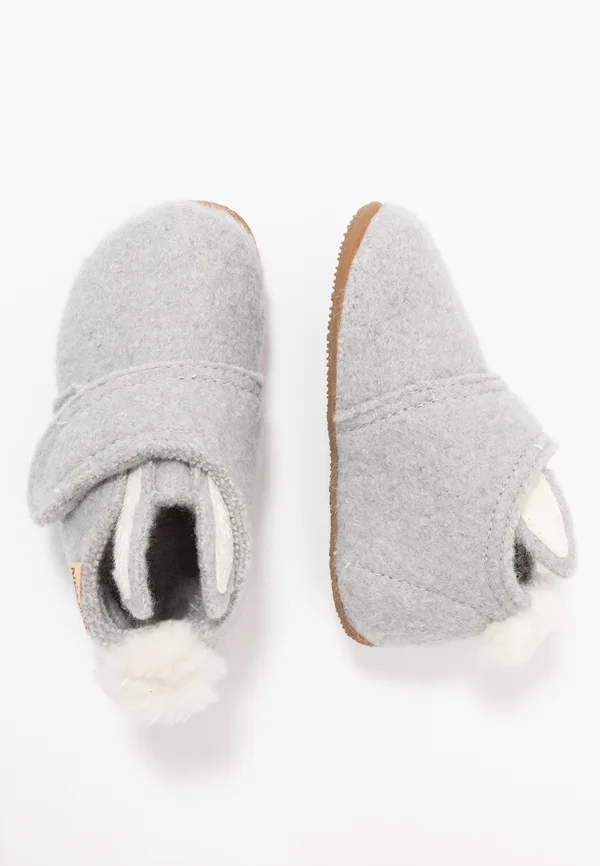 KLETT HASENOHREN UND BOMMEL - Slippers - hellgrau