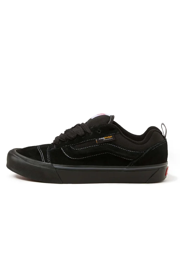 KNU - Skate shoes - black