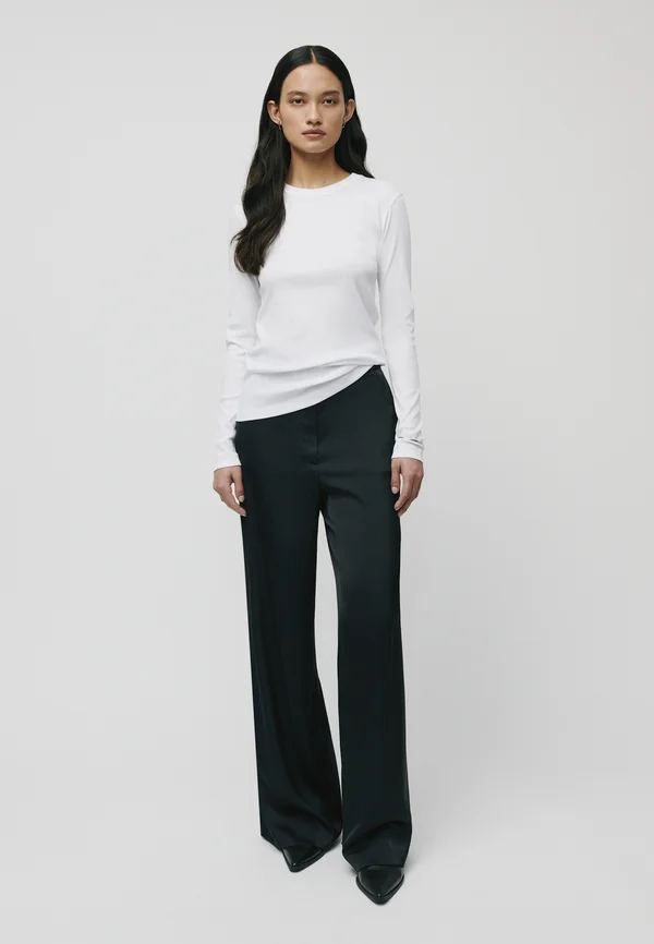 KOLLINA - Long sleeved top - helles weiß