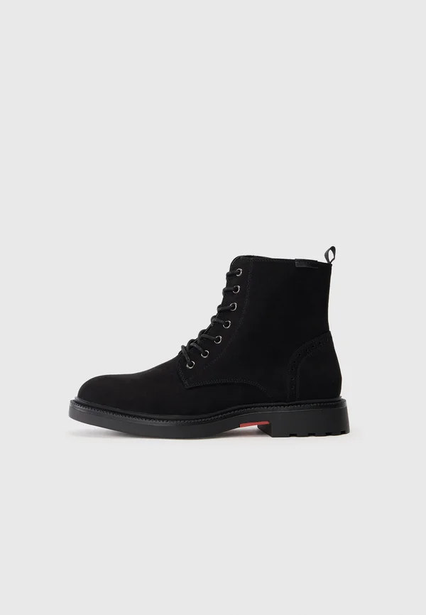 Lace-up ankle boots - black