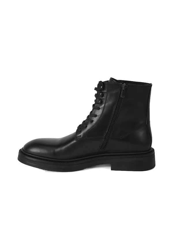 Lace-up ankle boots - black