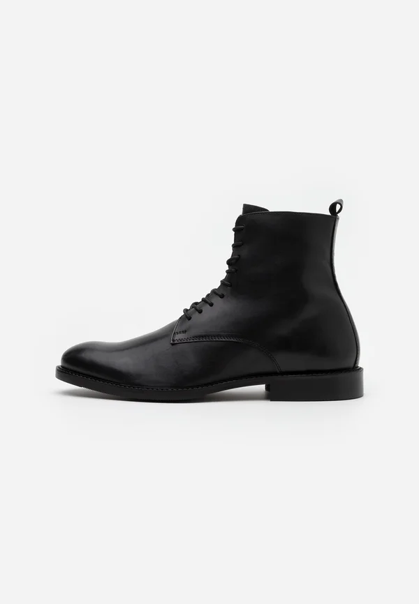 Lace-up ankle boots - black