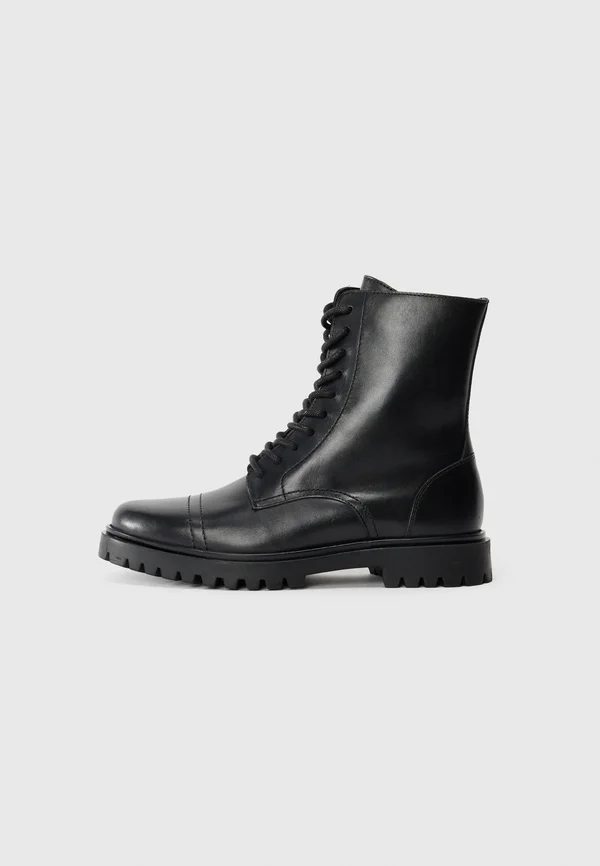 Lace-up ankle boots - black