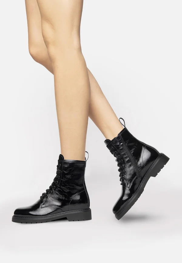 Lace-up ankle boots - nero