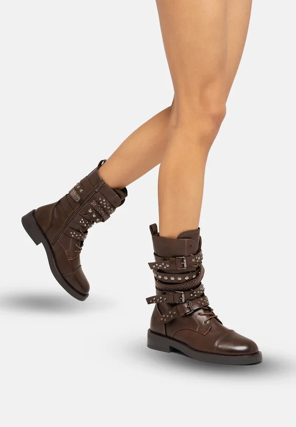 Lace-up boots - braun
