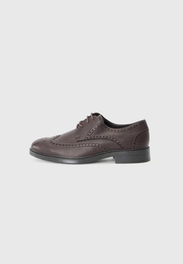 Lace-ups - brown
