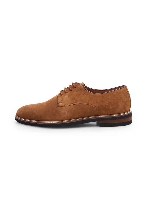 Lace-ups - tan