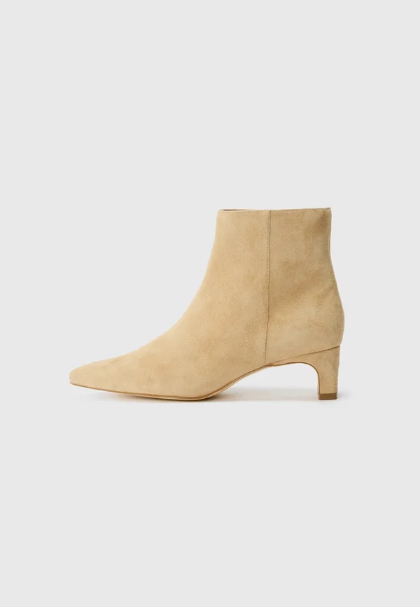 LEATHER - Ankle boots - beige