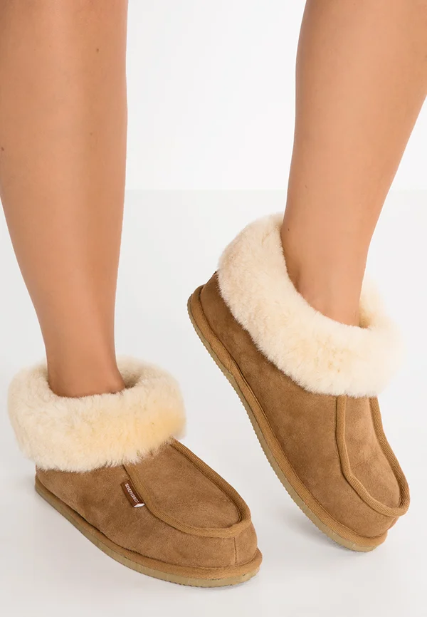 LENA - Slippers - chestnut