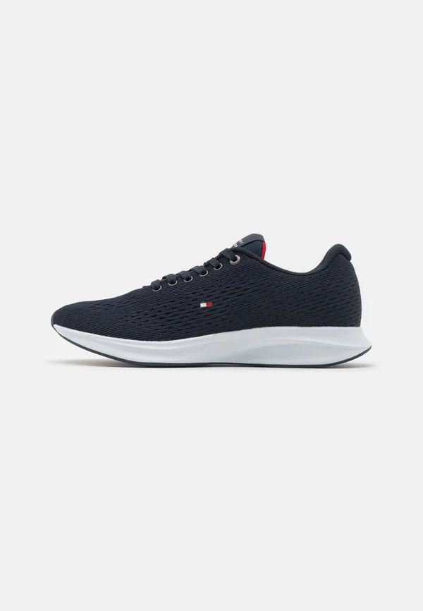 LIGHTWEIGHT RUNNER  - Trainers - desert sky