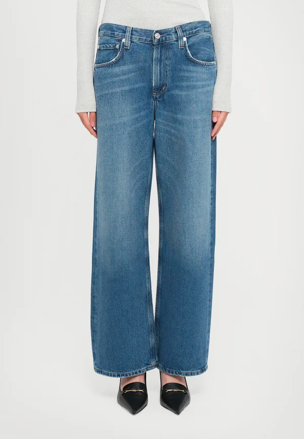 LINDZ LOW RISE EASY - Relaxed fit jeans - chaya