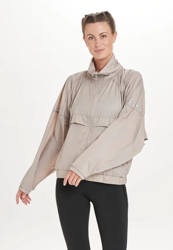 LIVEEA - Training jacket - atmosphere