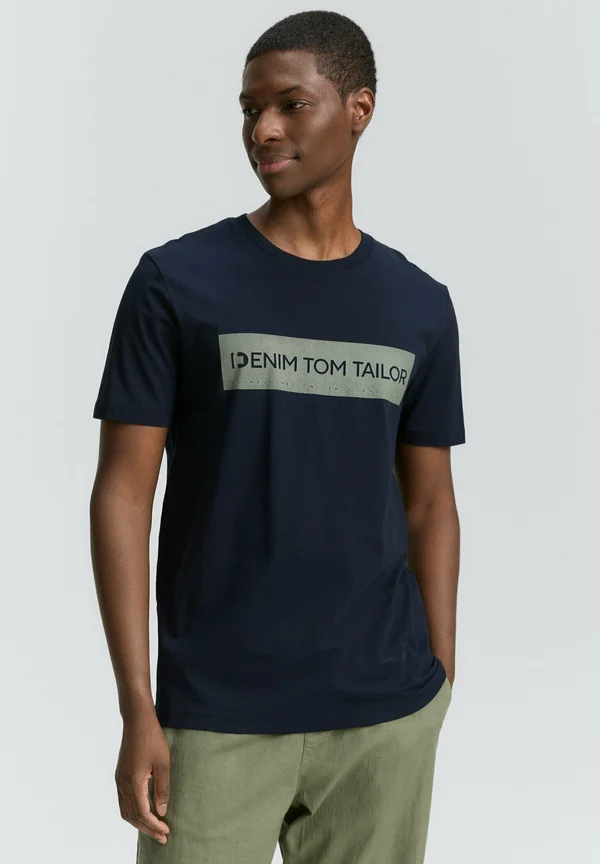 LOGO - Print T-shirt - pure nvay