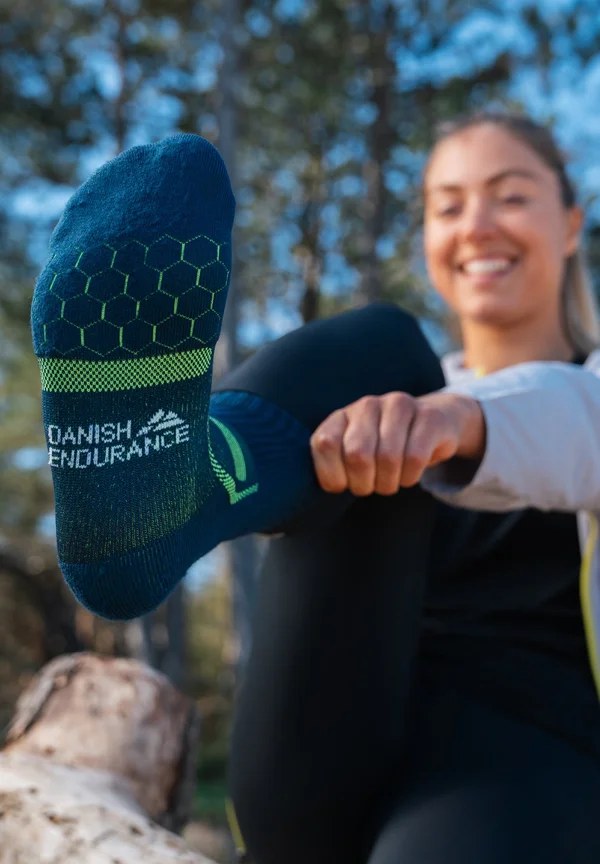 LONG DISTANCE  5 PACK - Sports socks - mc  xblack grey xgrey black  xblue yellow