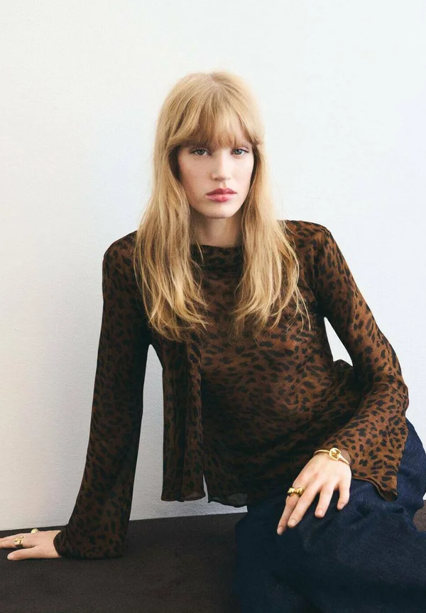 Long sleeved top - black