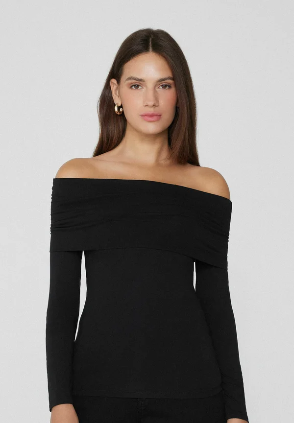 Long sleeved top - black
