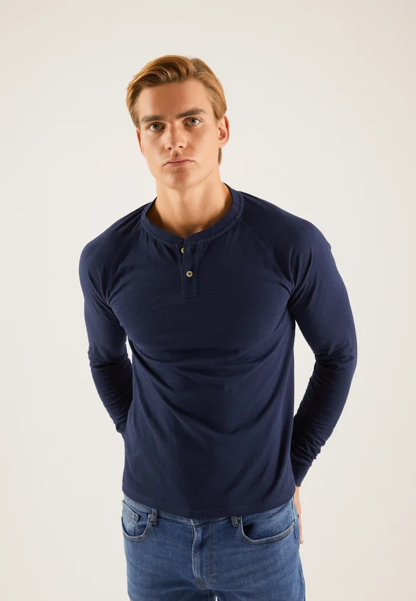 Long sleeved top - dark blue