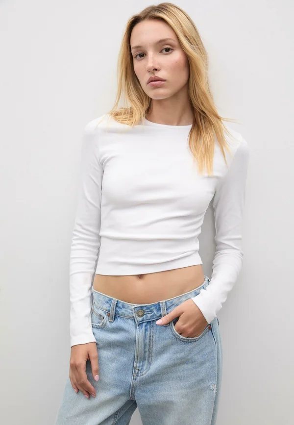 Long sleeved top - white